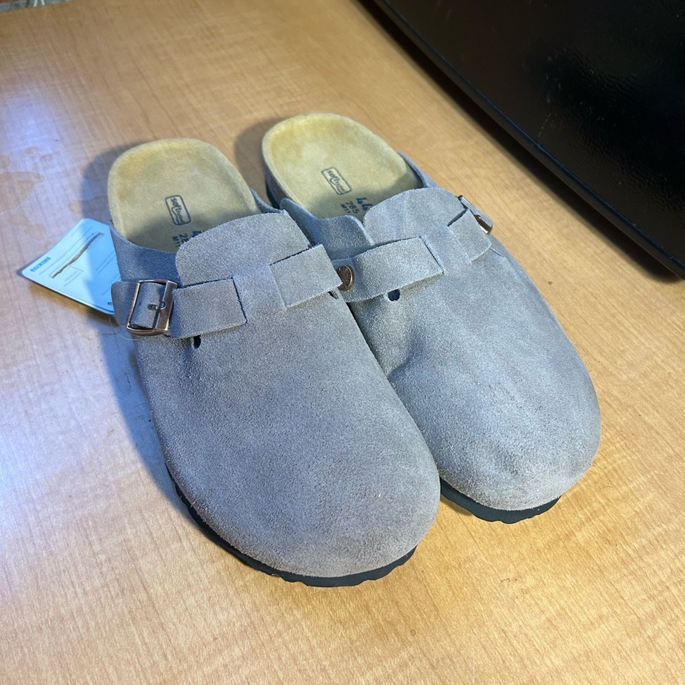 Men’s Birkenstock Clog (brand new)